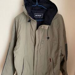 【商談中】【値引き　500円⇒300円】スノボ　スキーウェア　上着