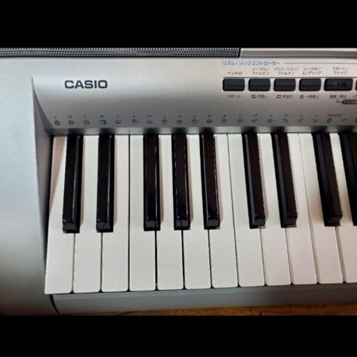 カシオ　電子ピアノ　61鍵盤