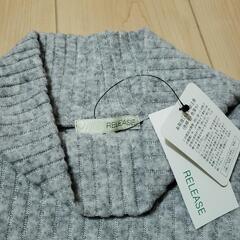 レディース　新品　ふんわりニットの画像