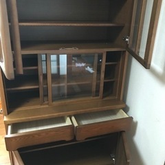 食器棚の画像