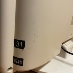 東芝　REGZA   19インチ　ホワイトカラー　2009年製の画像