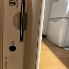 東芝　REGZA   19インチ　ホワイトカラー　2009年製の画像