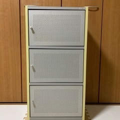 ★扉付き3段ボックス★