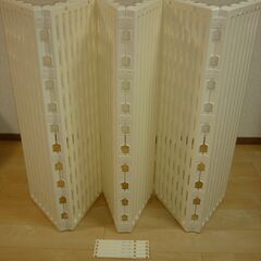 ベルメゾン 軽量樹脂折りたたみすのこベッド ＜シングル＞【布団が干せる】ホワイトの画像