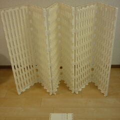 ベルメゾン 軽量樹脂折りたたみすのこベッド ＜シングル＞【布団が干せる】ホワイトの画像