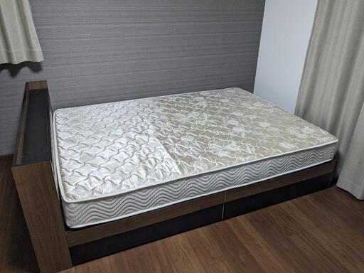 ダブルベッド、マットレス、ベッド台セット！取りに来れる方のみ！