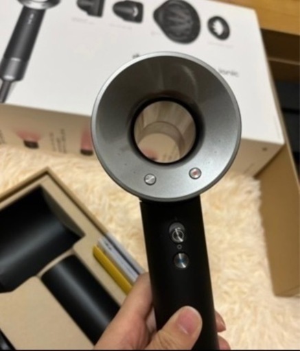 dyson ヘアドライヤー supersonic ionic HD03