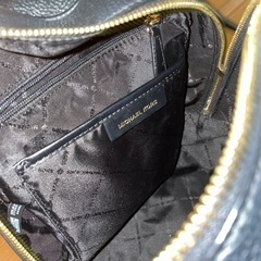 マイケルコース バックパック 黒の画像