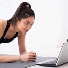ヨガで100回レッスンに通うなら、資格がおススメ！