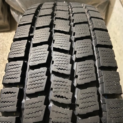 ４本セットTOYO GARIT 鉄ホイール スタッドレス冬タイヤ 15インチハイエース 195/80 R15 107/105LT