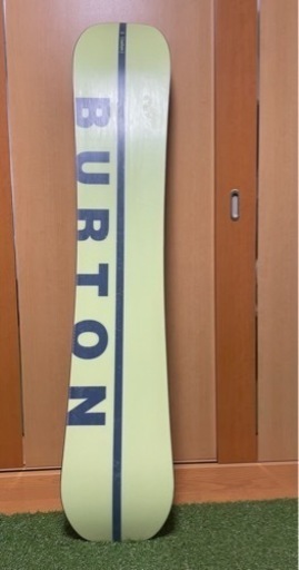 2022年 BURTON custom 158cm キャンバー