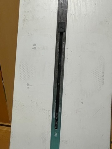 2022年 BURTON custom 158cm キャンバー