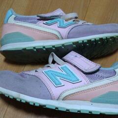 NEW BALANCE　19センチ　キッズ　スニーカーの画像