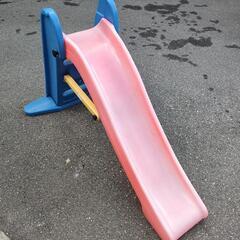 リトルタイクスすべり台（穴あき）