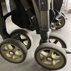 【交渉中】ベビーカー combi の画像