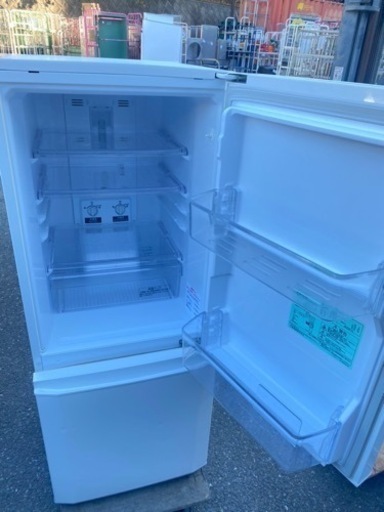 北九州市内配送無料　保証付き　三菱 ノンフロン 冷凍冷蔵庫 MR-P15EZ-KW 146L