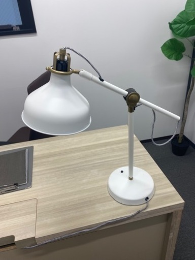 IKEA スタンドライト