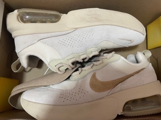 ナイキ　NIKE  エアマックス　ヴェローナ カフェラテ  235cm