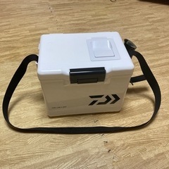 ダイワ　クーラーボックス　クールライン　S600X 6ℓ ホワイ...