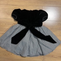 黒ワンピース+赤カーディガン　秋冬用　80サイズの画像