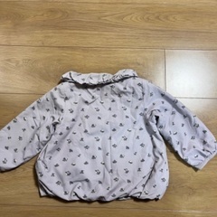 （取引中）ウィンドブレーカー（フードなし、裏地あり）春秋　紫色　女児　80サイズの画像