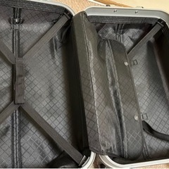 受け渡し予定者決まりました(50L)スーツケースの画像