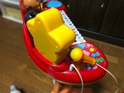 アンパンまんピアノ、(完動品、美品)