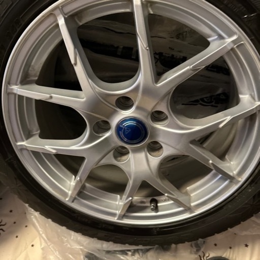 スタッドレスタイヤ　美品　最終値下げ致しました