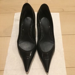 ノーベスパジオ　エナメルハイヒール　パンプス　黒　23.5㎝