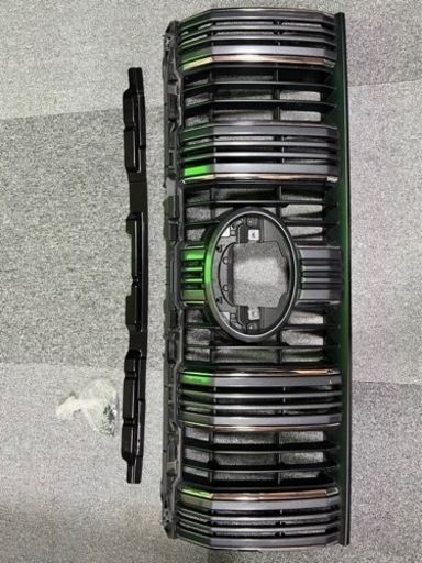 ランドクルーザープラド TRJ150 純正フロントグリル
