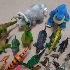 恐竜　海洋生物　ぬいぐるみ　ミニチュアの画像
