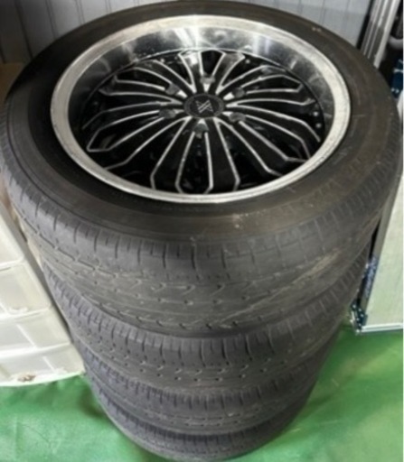 ハイエース 18インチホイール