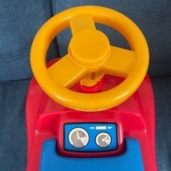 子供用足けり乗用玩具 足こぎ車 の画像