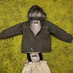 値下げしました❗️☆お得☆スキーウエア【サイズ130】の画像