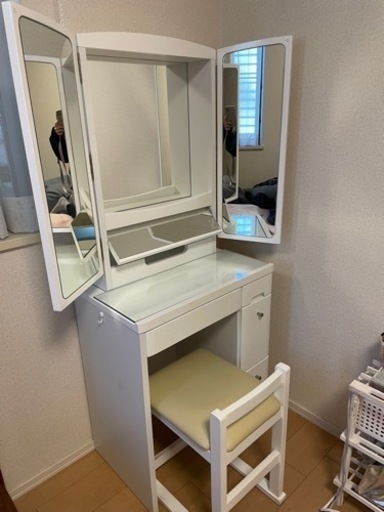 ドレッサー　三面鏡