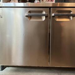 業務用台下冷蔵庫（美品）