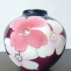 花瓶　フラワーベース　花柄　ピンクの画像