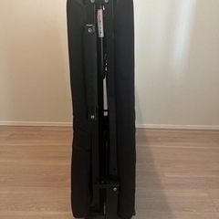 シングルサイズの折り畳みベッド(ブラック)の画像