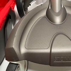 STOKKE ベビーカーの画像