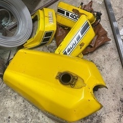 入手困難です！国内仕様RD400 外装セット　レストアベース