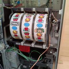 【最終値下げ】パチスロ　スロット　実機　緑ドン　VIVA の画像