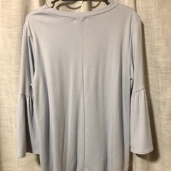 【GU】袖フレアシャツ Lサイズの画像