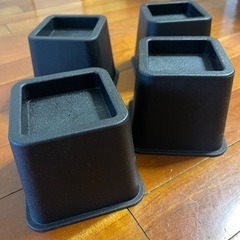 家具の高さ調整の画像