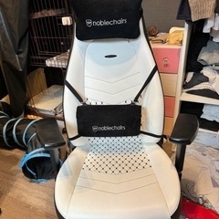 Noblechairs ICONホワイト