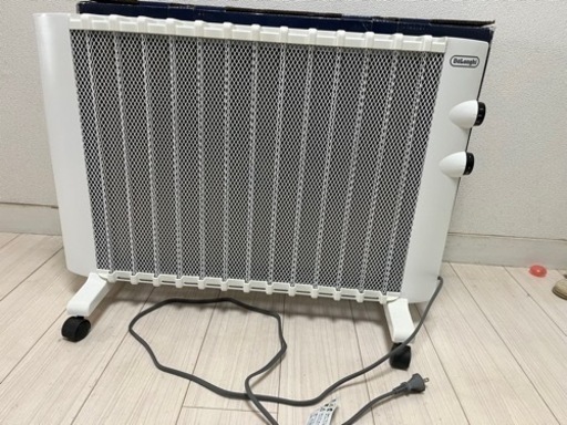 デロンギパネルヒーター【3〜8畳】