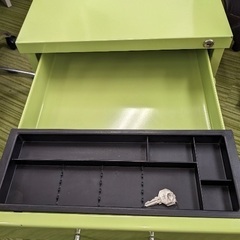 3段デスクワゴン グリーン（4）の画像