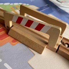 sevi friends 木のレール　電車おもちゃの画像