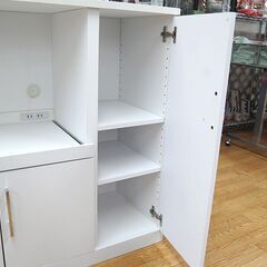 【美品】【メンテナンス済】ニトリ　ミドルレンジボード　レンジ台　キャビネット ニトリ ミドルレンジボード 幅90×奥行39.5×高さ89.5cm 白 コンセント付き