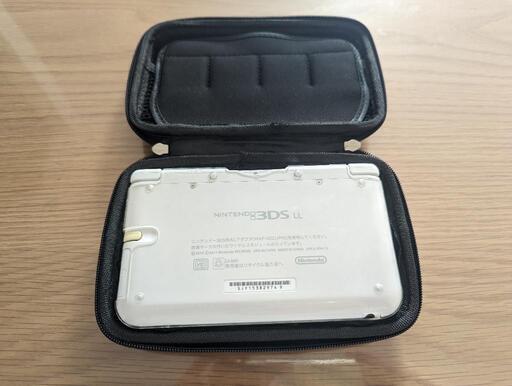 【売ります】ニンテンドー3DS LL  カバー・ソフト付き