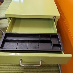 3段デスクワゴン グリーン（6）の画像